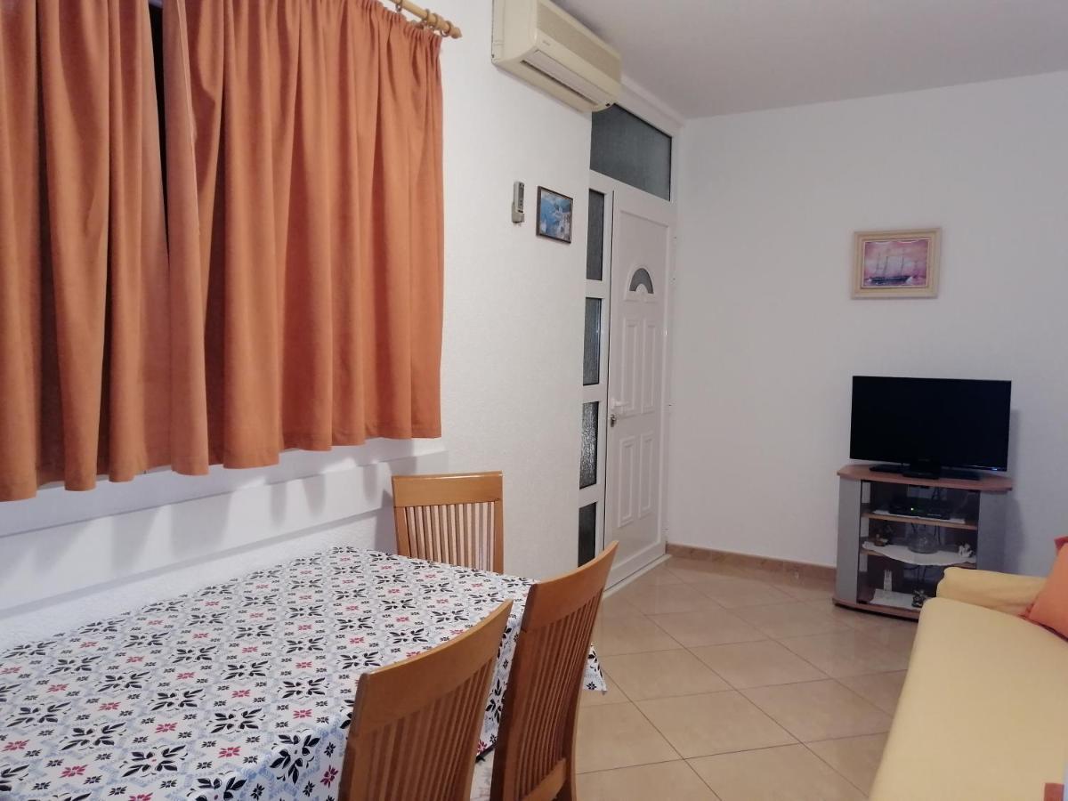 Apartmani Stipan Брела Екстер'єр фото