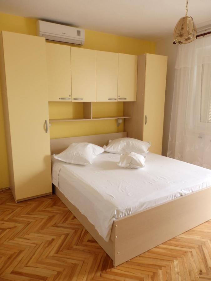 Apartmani Stipan Брела Екстер'єр фото
