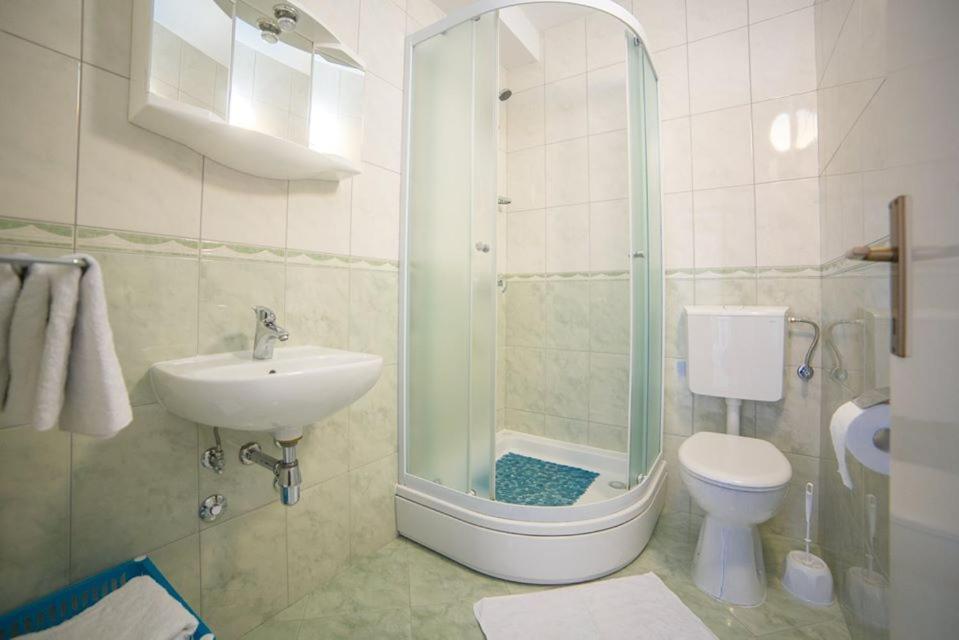 Apartmani Stipan Брела Екстер'єр фото